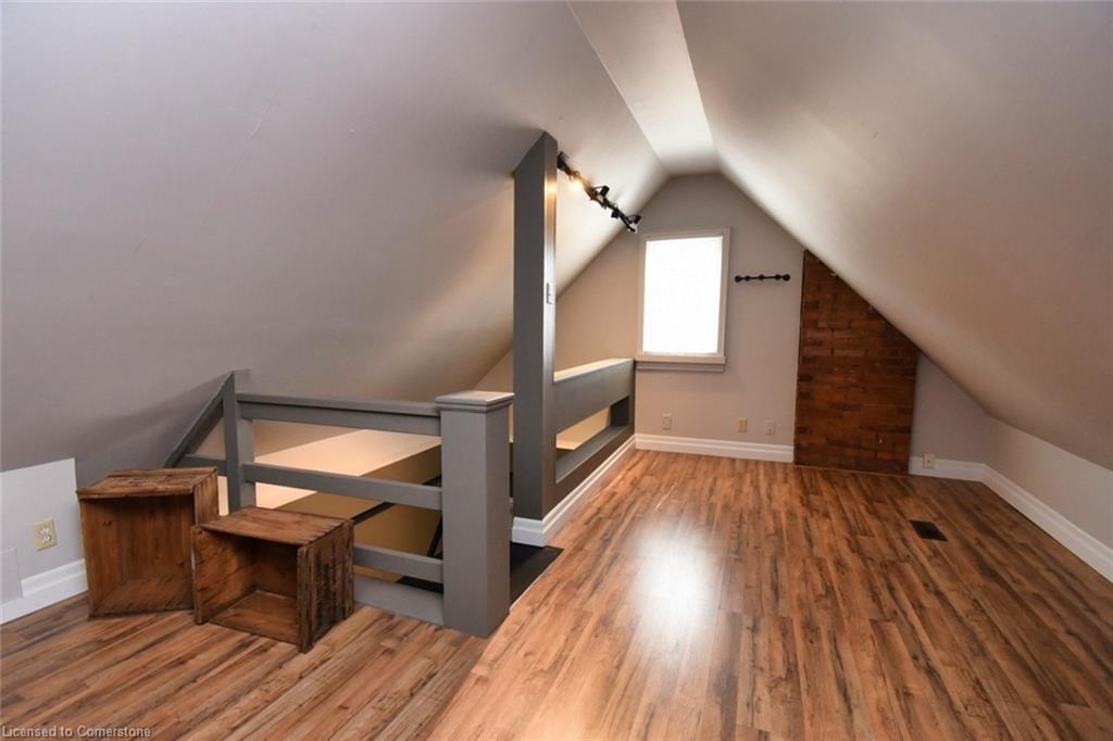 5 Cross Street Property Photo 44