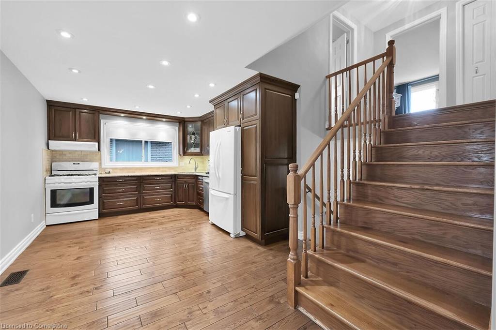 130 Vittorito Avenue Property Photo 12