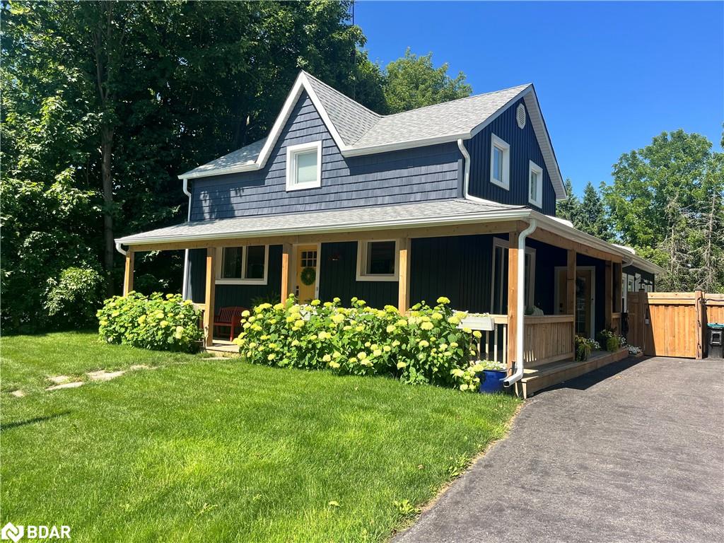 4539 Penetanguishene Road Property Photo 3