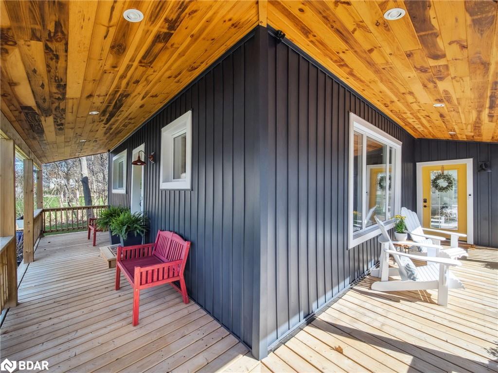 4539 Penetanguishene Road Property Photo 4