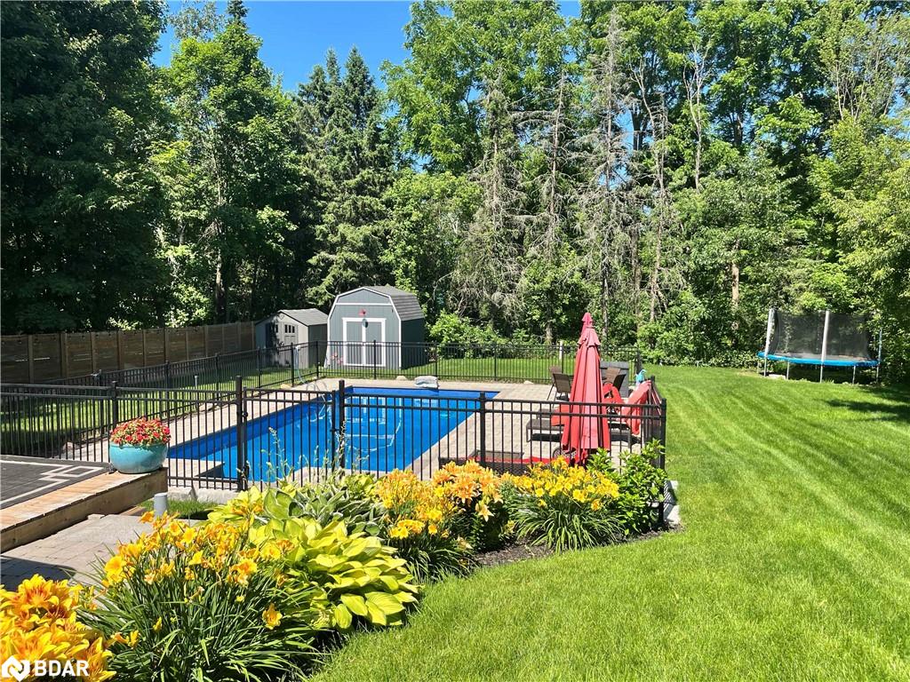 4539 Penetanguishene Road Property Photo 5