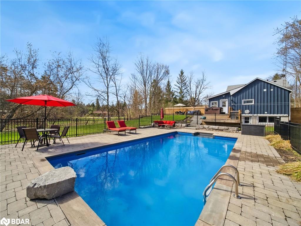 4539 Penetanguishene Road Property Photo 42