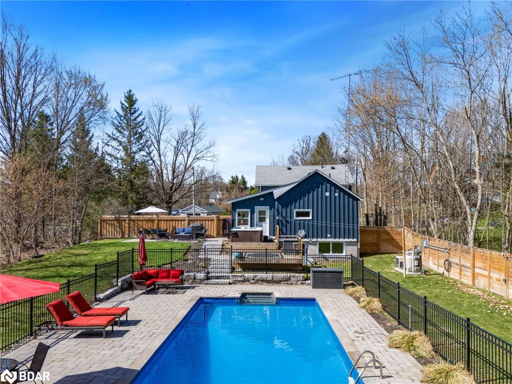 4539 Penetanguishene Road Property Photo 45