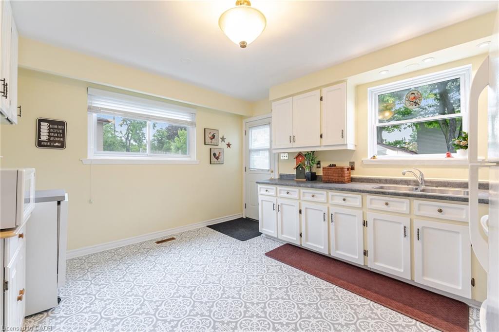 5 Danesbury Crescent Property Photo 5