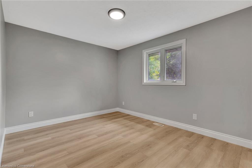 126 Highland Road W Property Photo 15