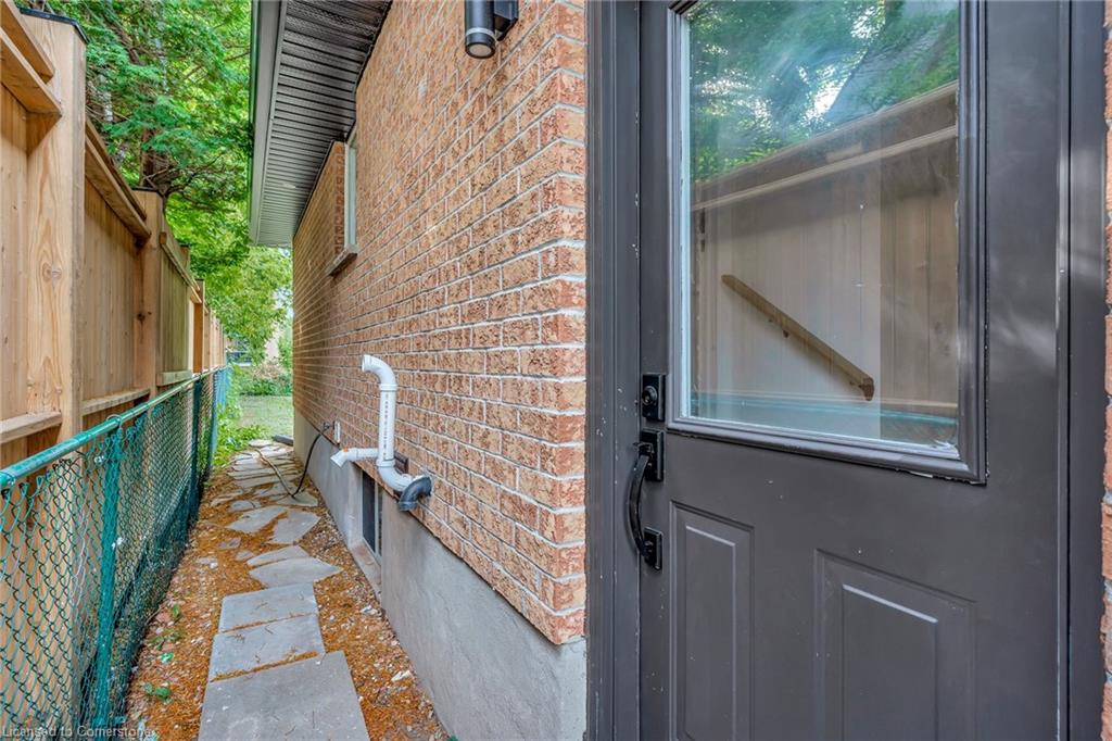 126 Highland Road W Property Photo 27
