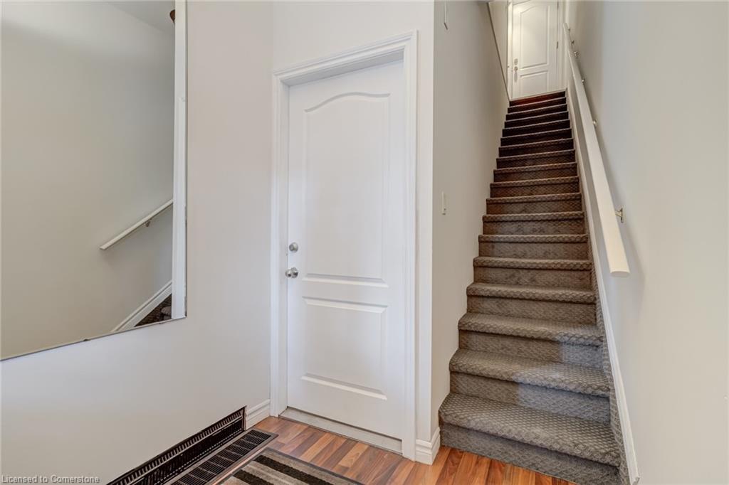 55 Young Street Property Photo 3