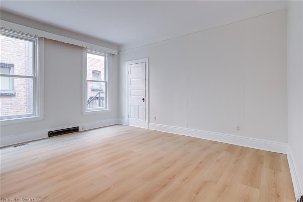 55 Young Street Property Photo 13