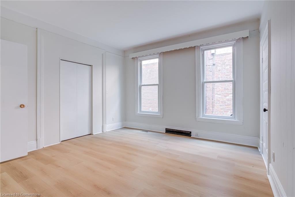 55 Young Street Property Photo 14