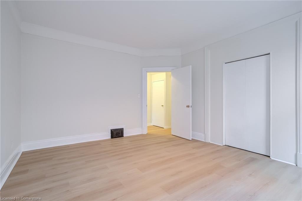 55 Young Street Property Photo 15