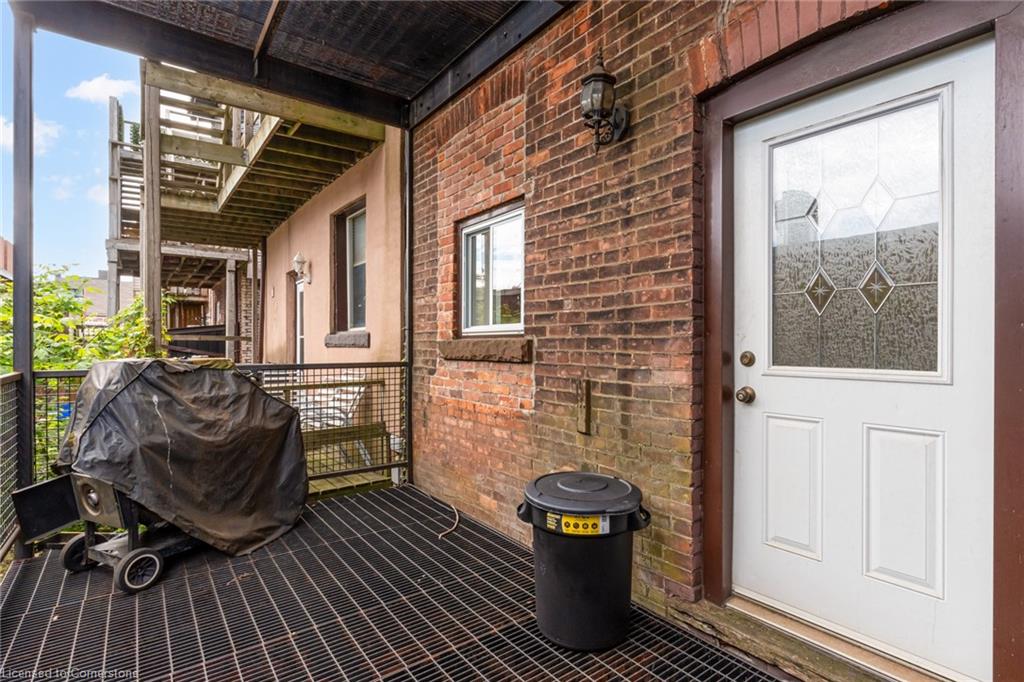 55 Young Street Property Photo 16