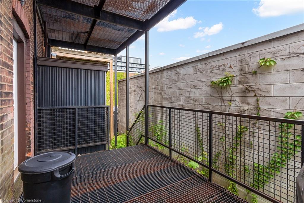55 Young Street Property Photo 17