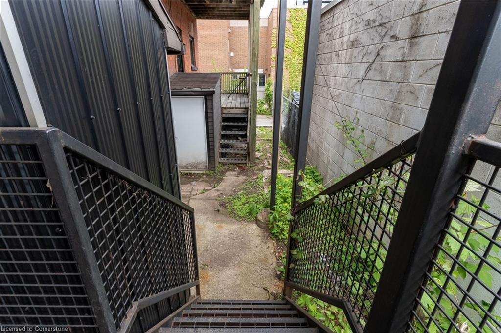 55 Young Street Property Photo 18