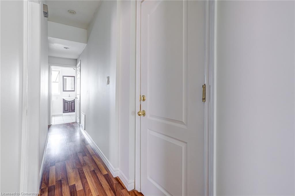 55 Young Street Property Photo 20