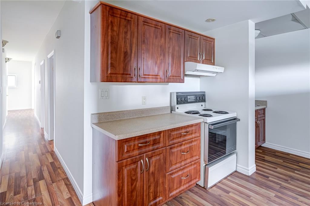 55 Young Street Property Photo 21