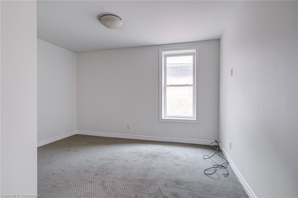 55 Young Street Property Photo 30