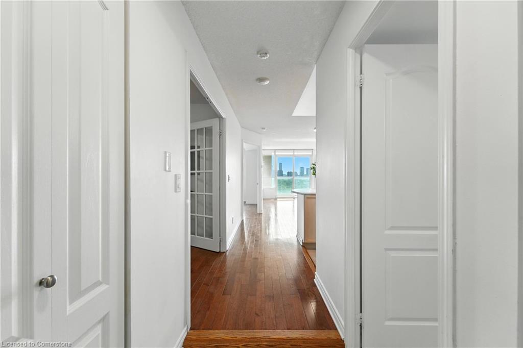 2111-17 Barberry Place Property Photo 3