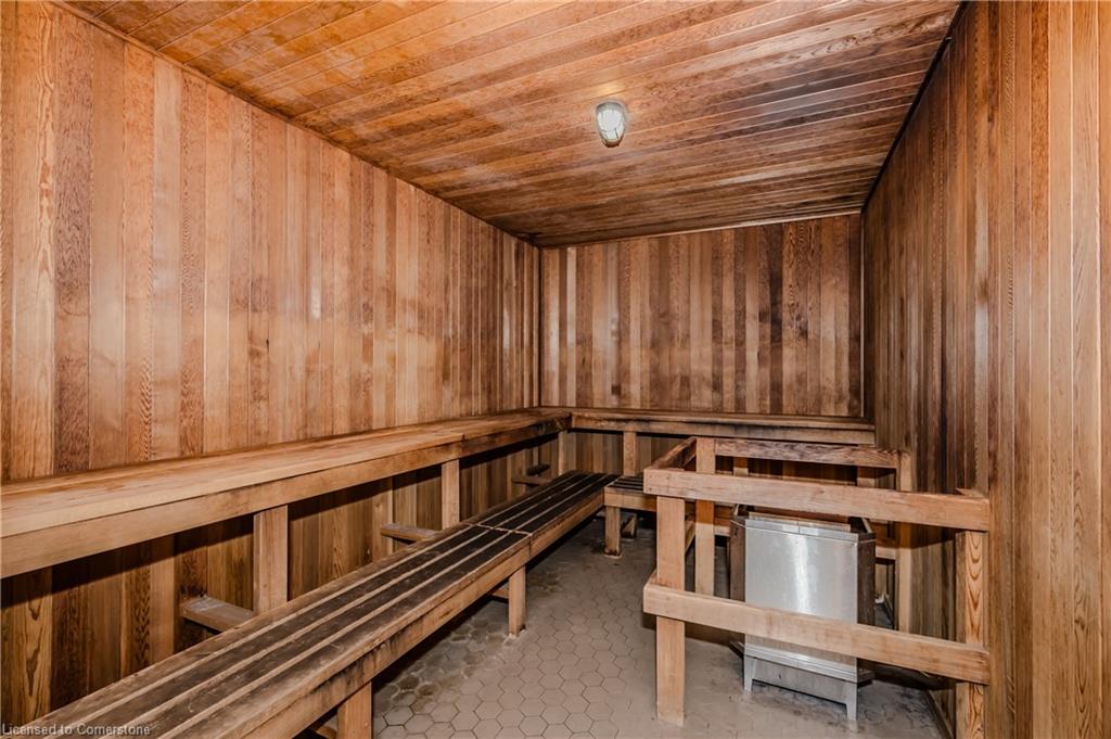 2111-17 Barberry Place Property Photo 45