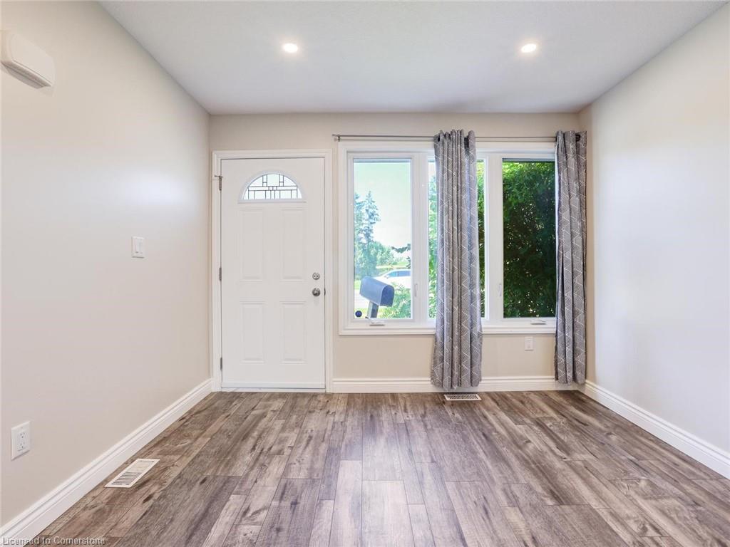 833 Doon Village Road Property Photo 4