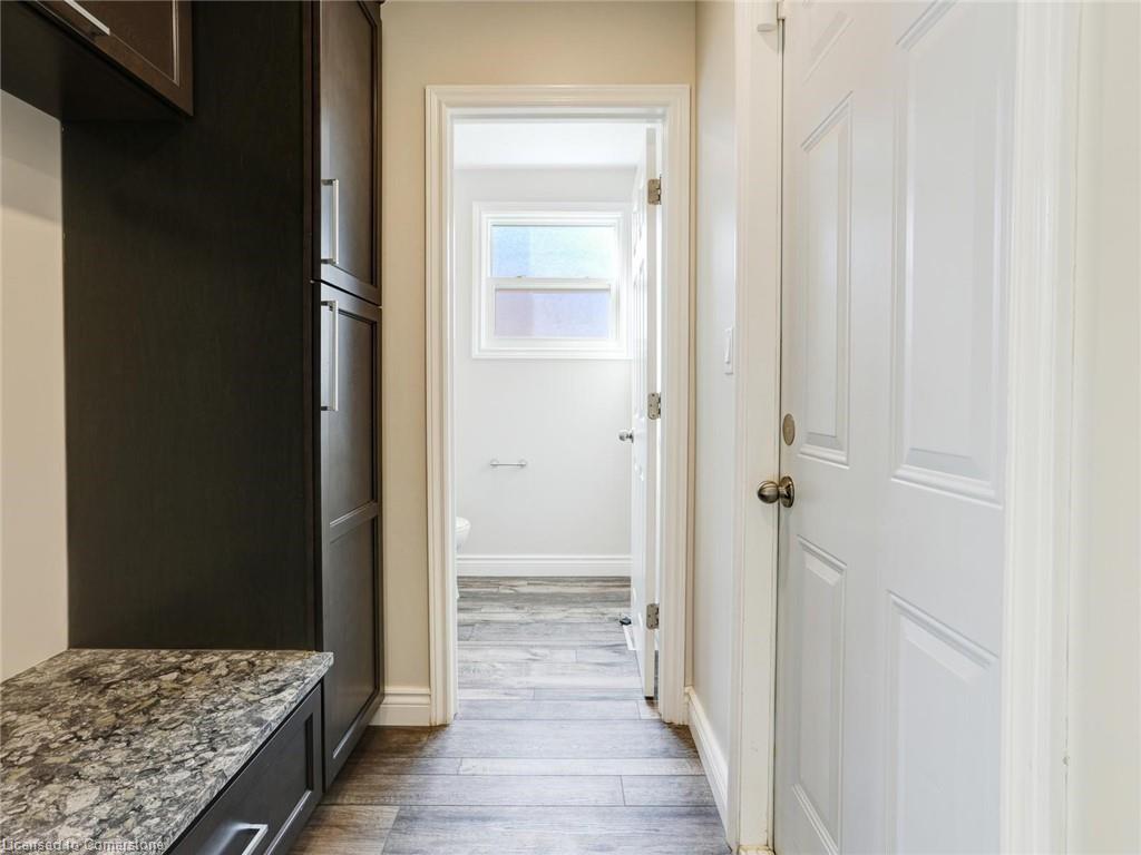 833 Doon Village Road Property Photo 8