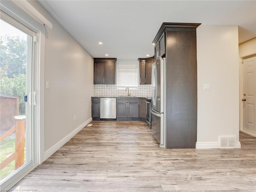 833 Doon Village Road Property Photo 12