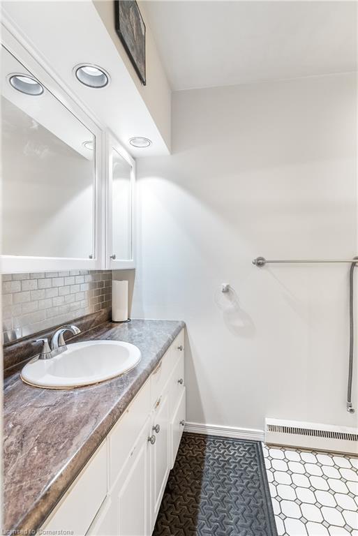 9a Hampton Street Property Photo 33