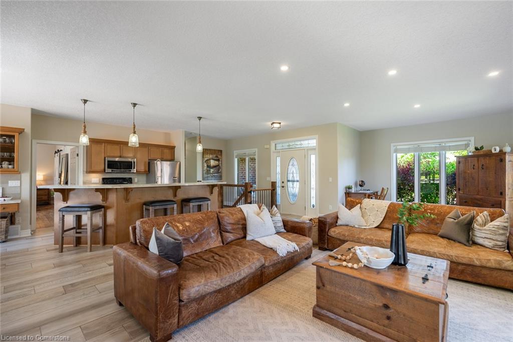 46 Sea Breeze Drive Property Photo 11