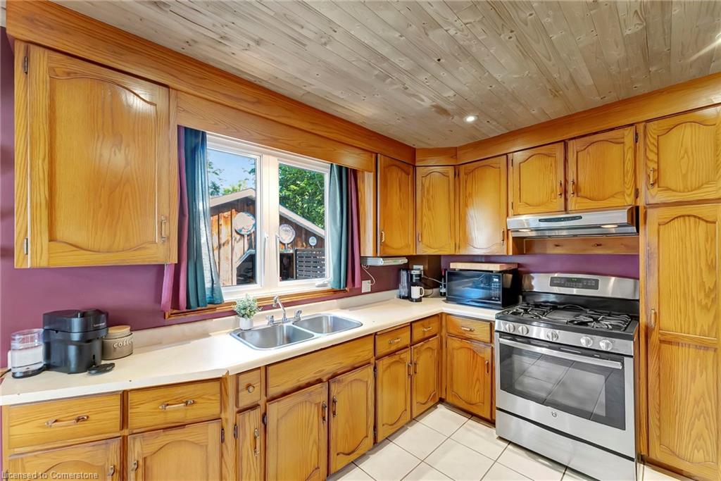 25 Foster Avenue Property Photo 14