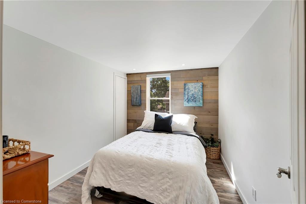 25 Foster Avenue Property Photo 21