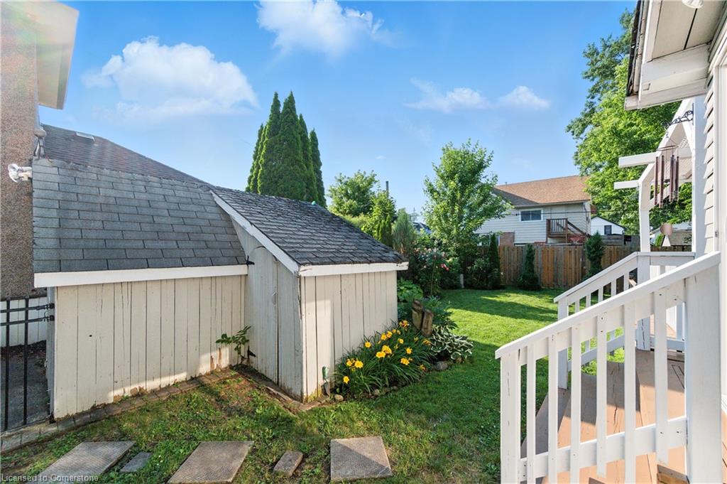 16 Locust Street Property Photo 31