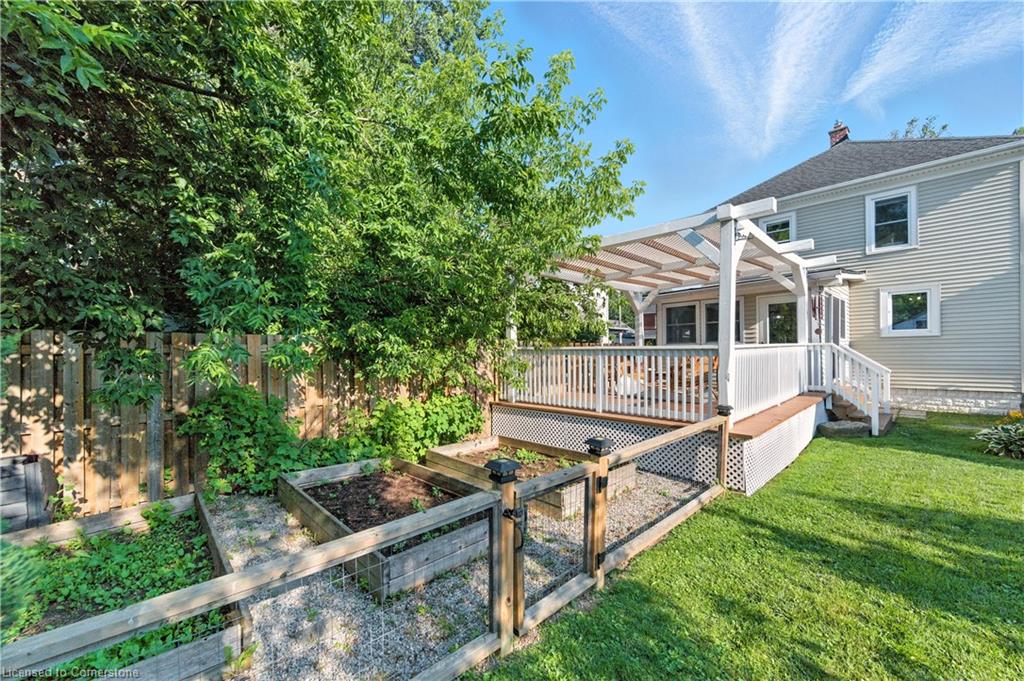16 Locust Street Property Photo 35