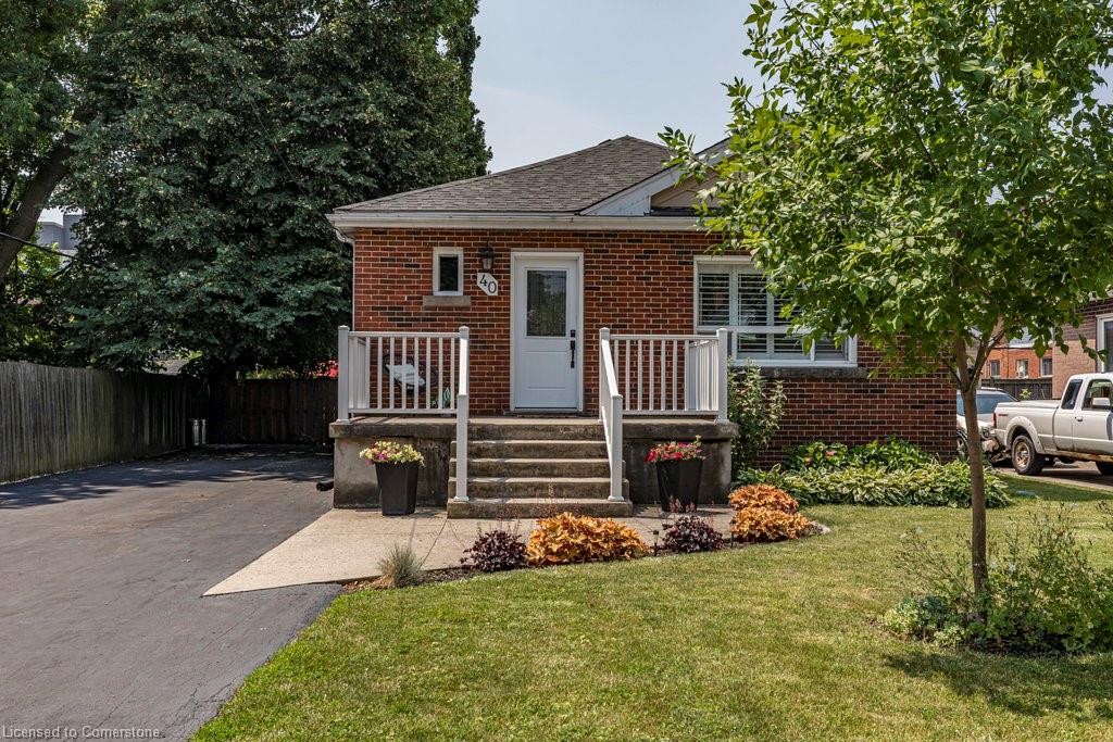 40 Duncombe Drive Property Photo 1
