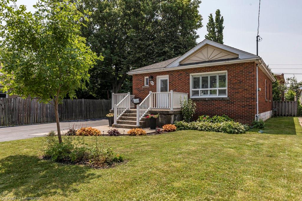 40 Duncombe Drive Property Photo 2