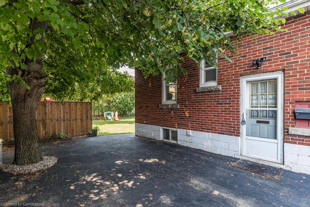 40 Duncombe Drive Property Photo 46