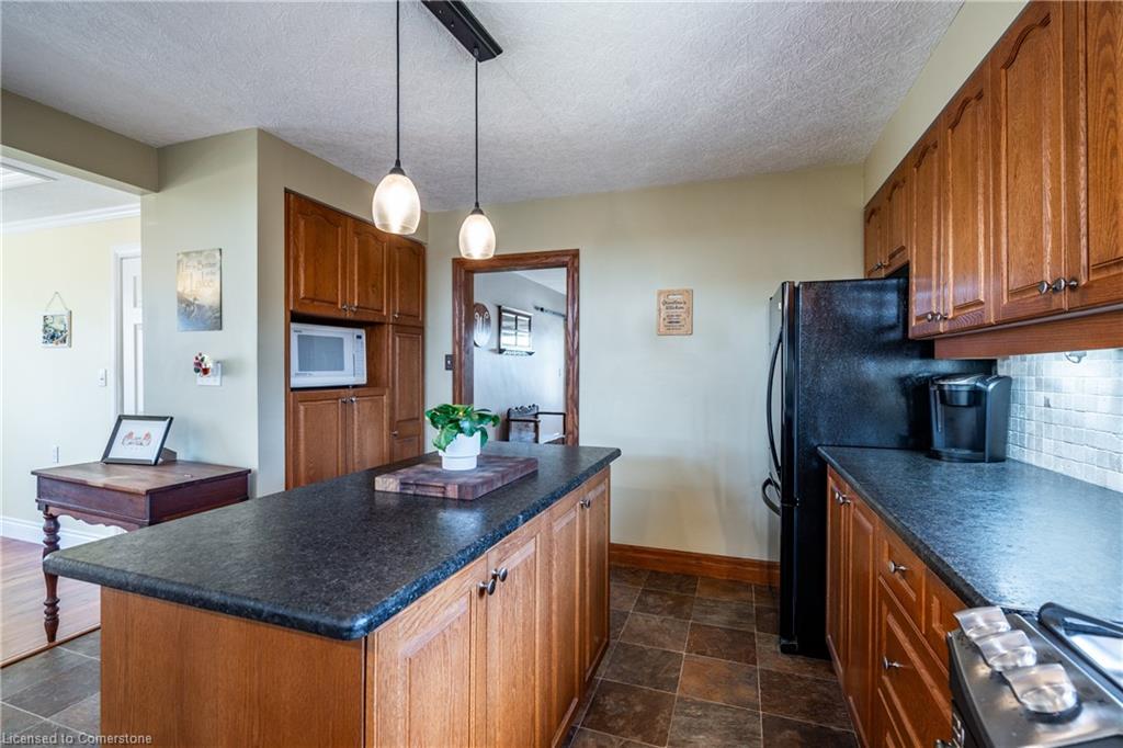 228 Green Road Property Photo 11