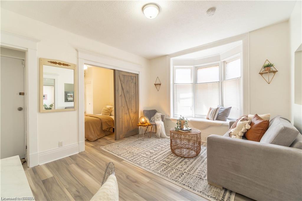 36 Cayuga Street Property Photo 5