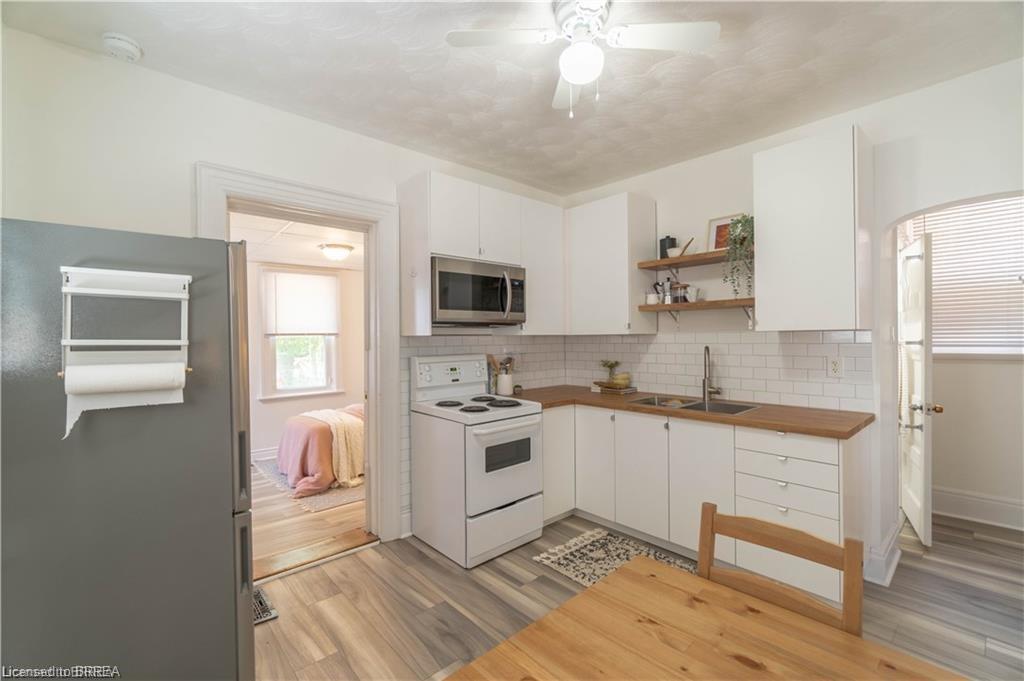 36 Cayuga Street Property Photo 11