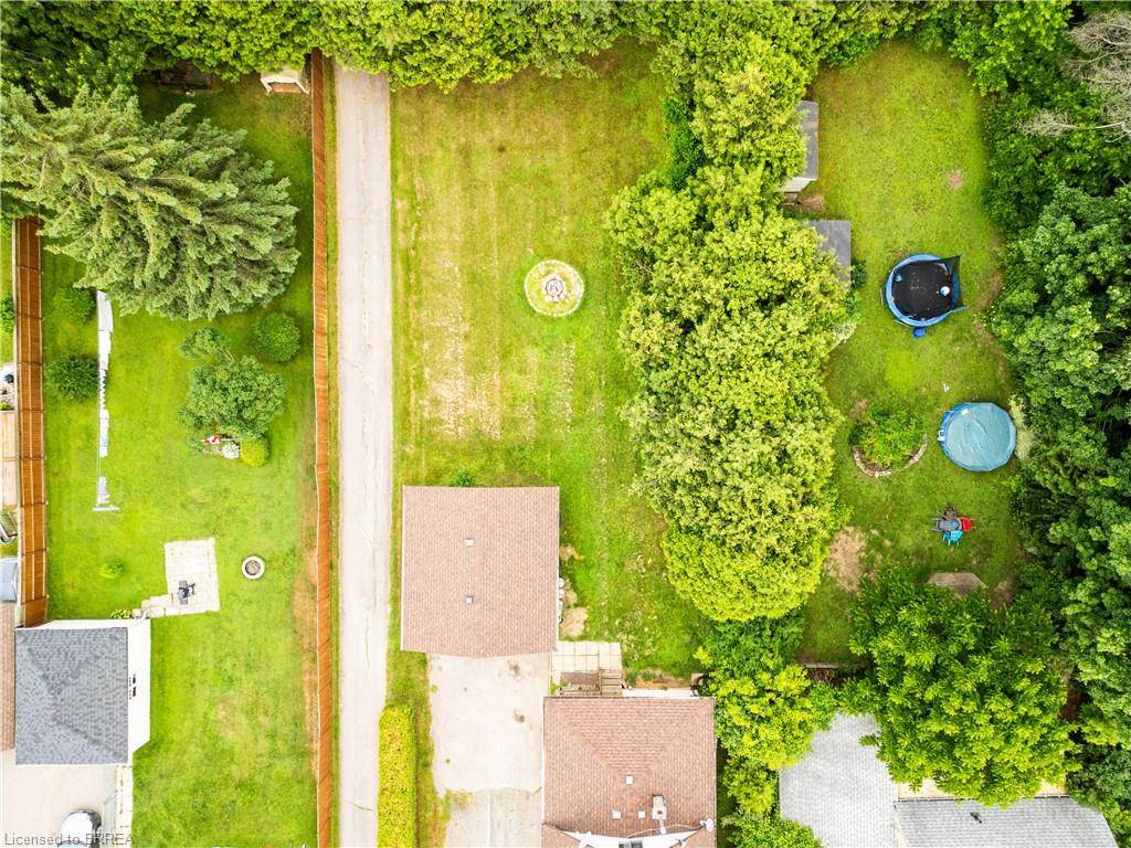 978 Norfolk Street N Property Photo 19