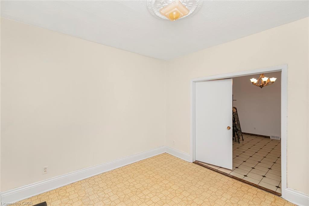 62 Francis Street Property Photo 9