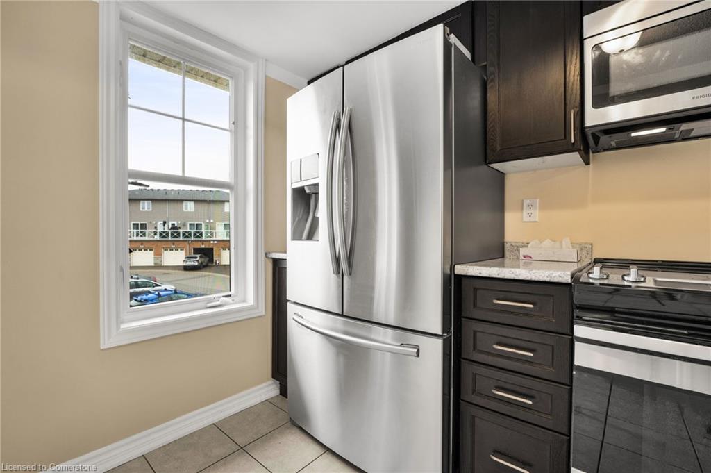 116-1380 Costigan Road Property Photo 11