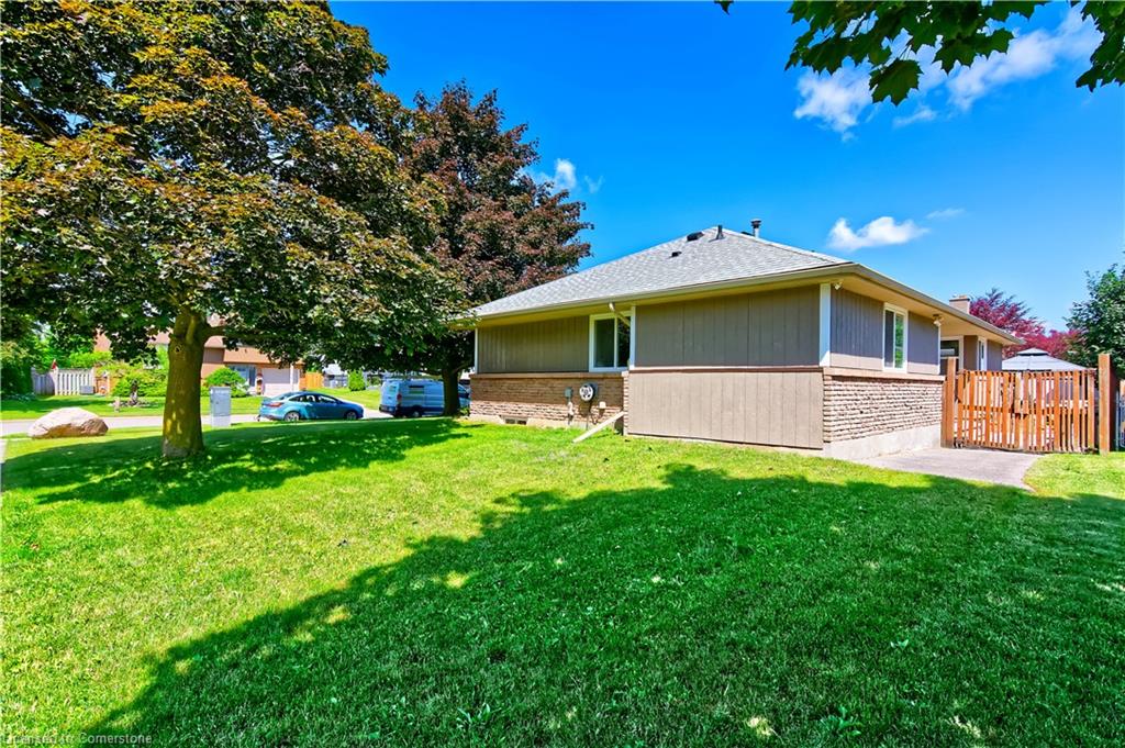 135 Kent Street Property Photo 4