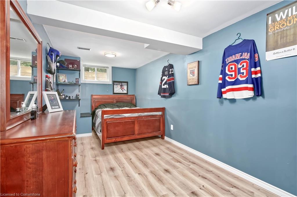 135 Kent Street Property Photo 26