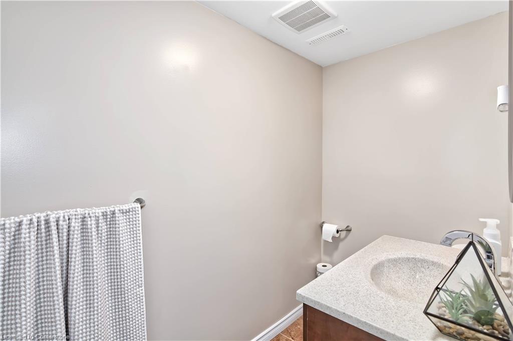 135 Kent Street Property Photo 28