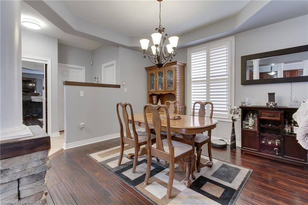 20 Parisian Crescent Property Photo 13