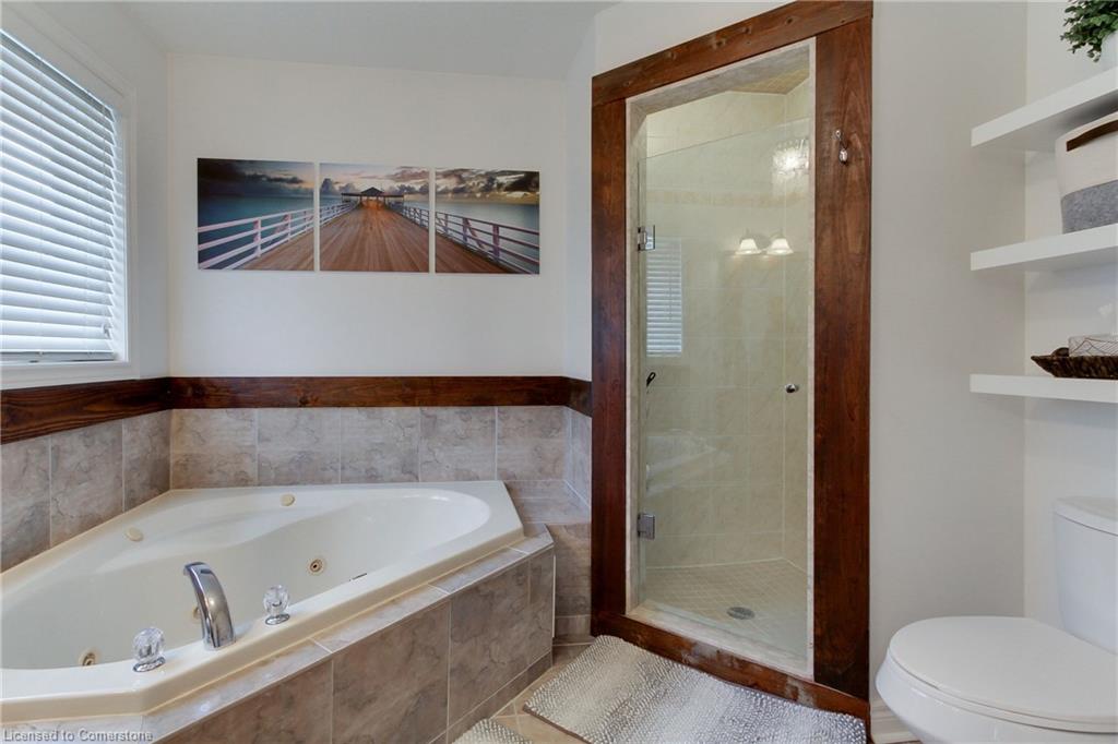 20 Parisian Crescent Property Photo 31