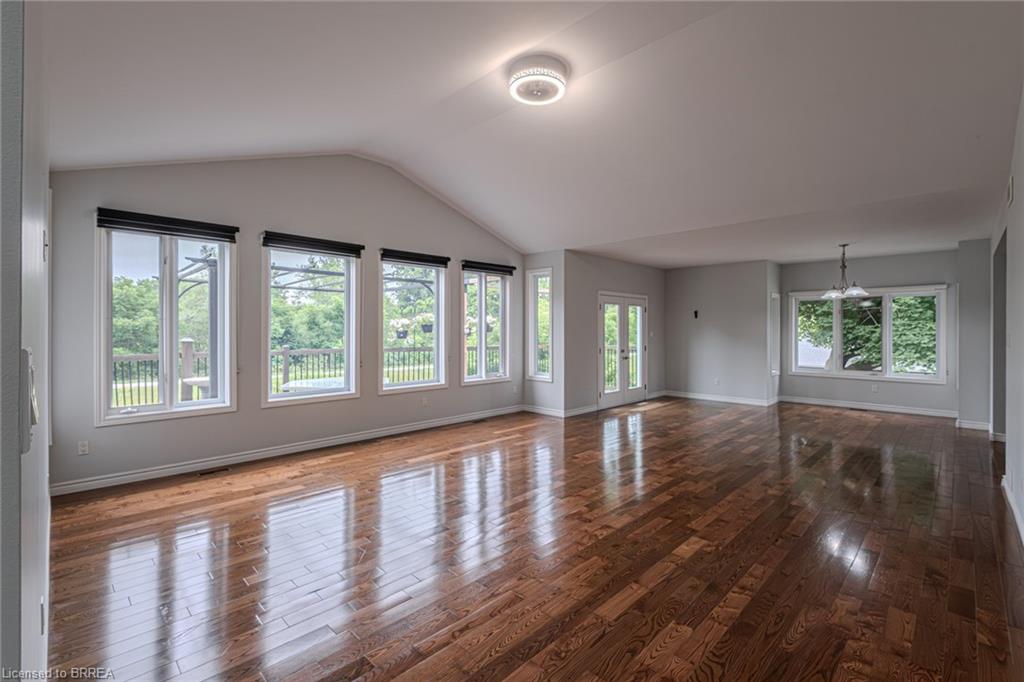 192 Grand River Avenue Property Photo 34