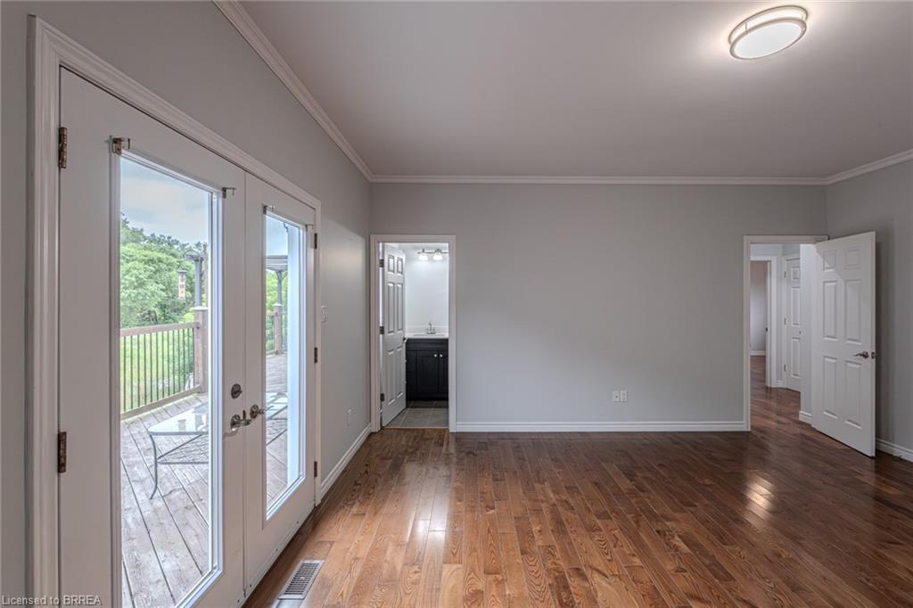 192 Grand River Avenue Property Photo 37