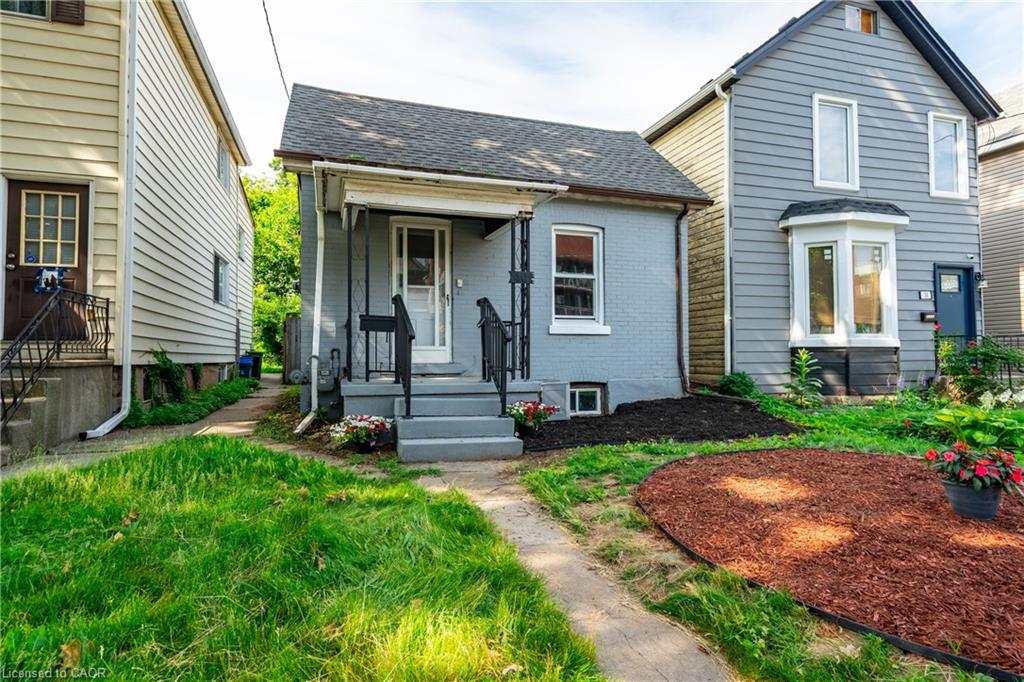 40 Aikman Avenue Property Photo 2