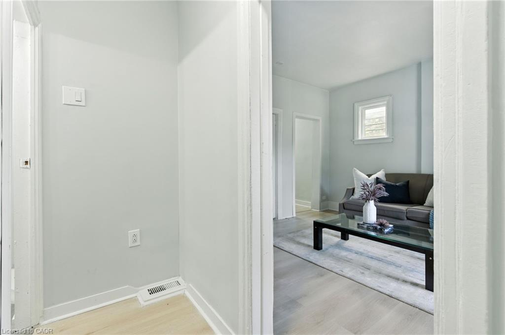 40 Aikman Avenue Property Photo 6