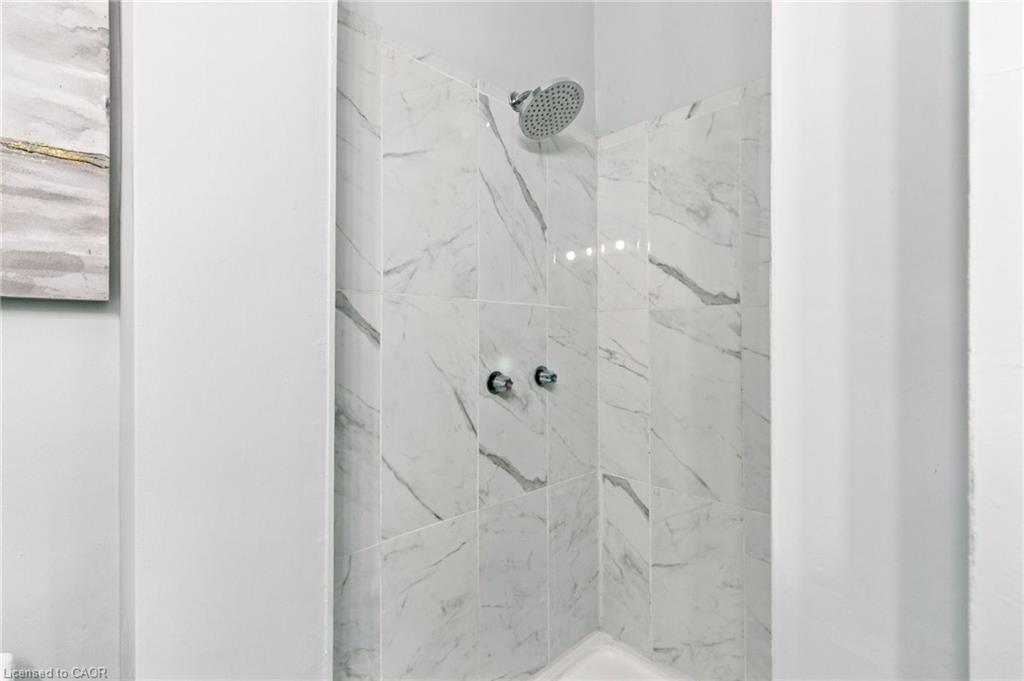 40 Aikman Avenue Property Photo 8